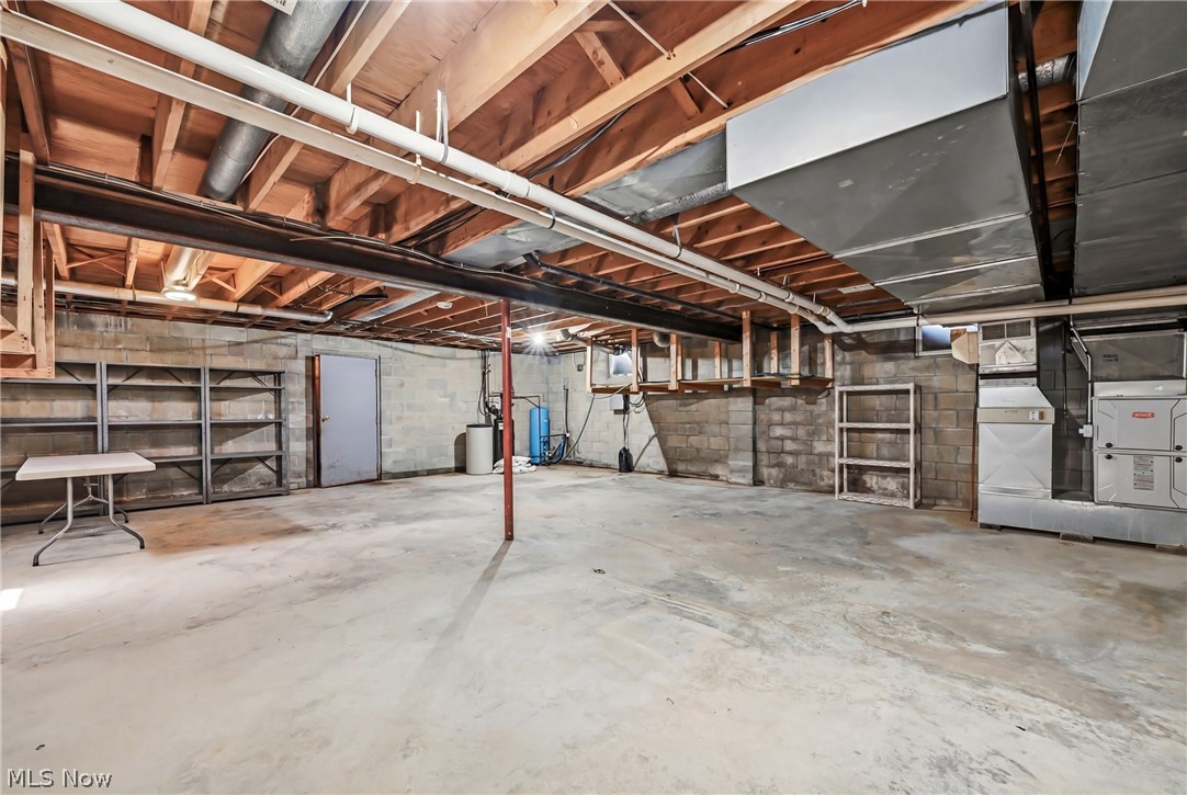 8451 W South Range Road Salem OH 44460