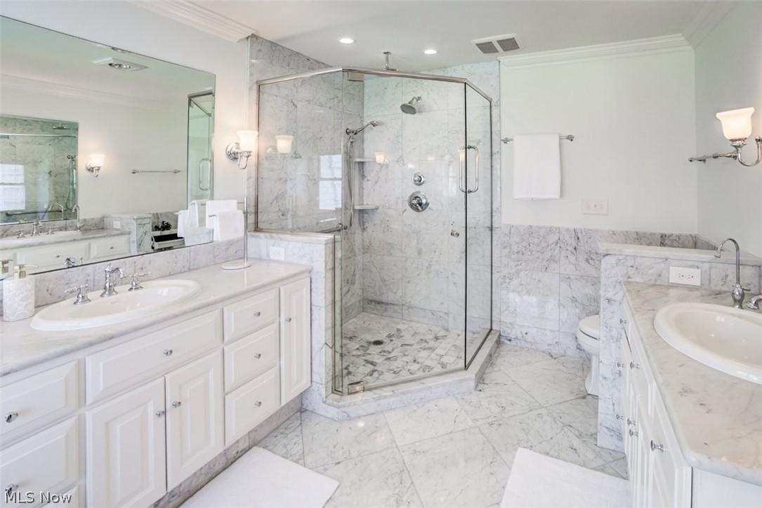 17550 Stockton Lane Chagrin Falls OH 44023