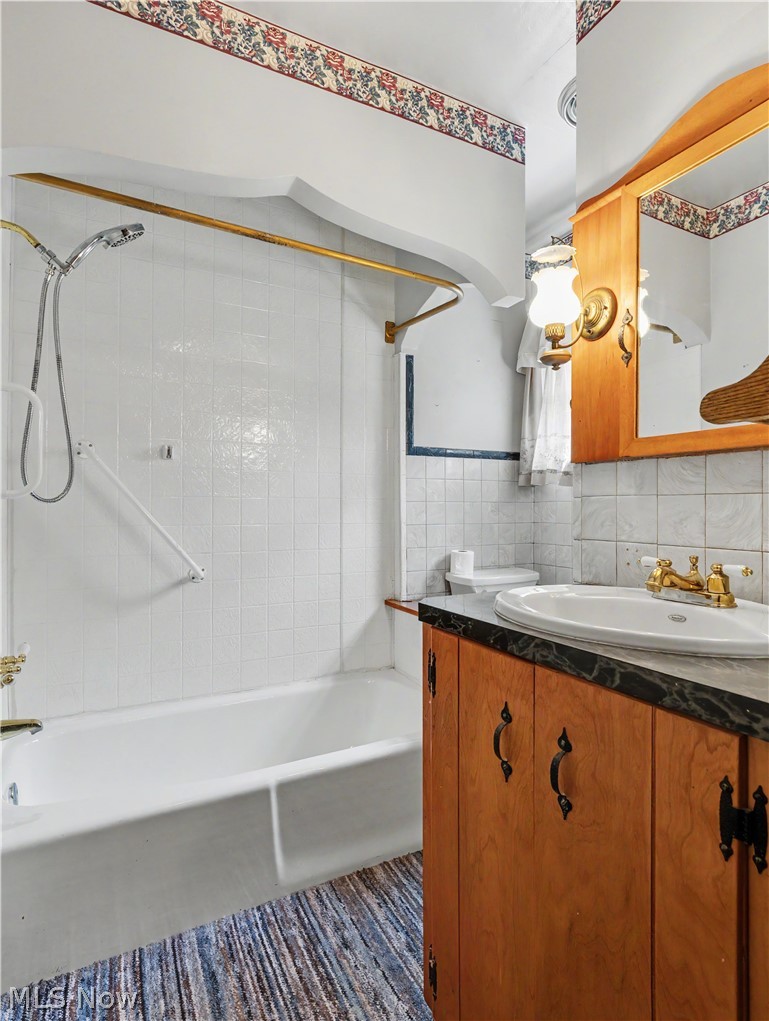 13459 Portage Street Doylestown OH 44230