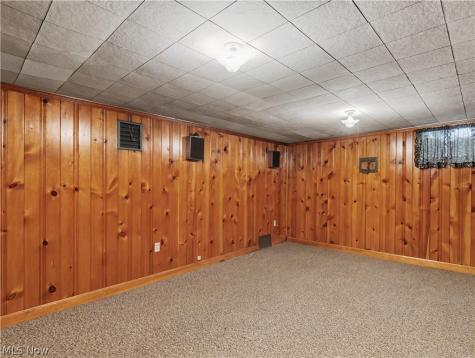 13459 Portage Street Doylestown OH 44230