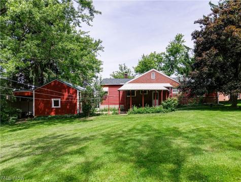 13459 Portage Street Doylestown OH 44230