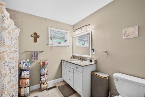 7439 Rockingham Road Mentor OH 44060