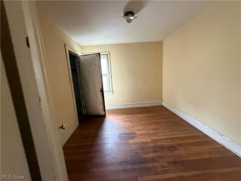 13809 Diana Avenue Cleveland OH 44110