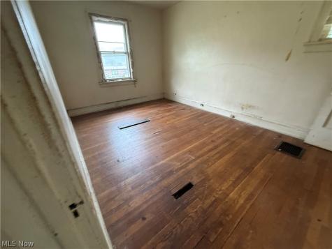 13809 Diana Avenue Cleveland OH 44110