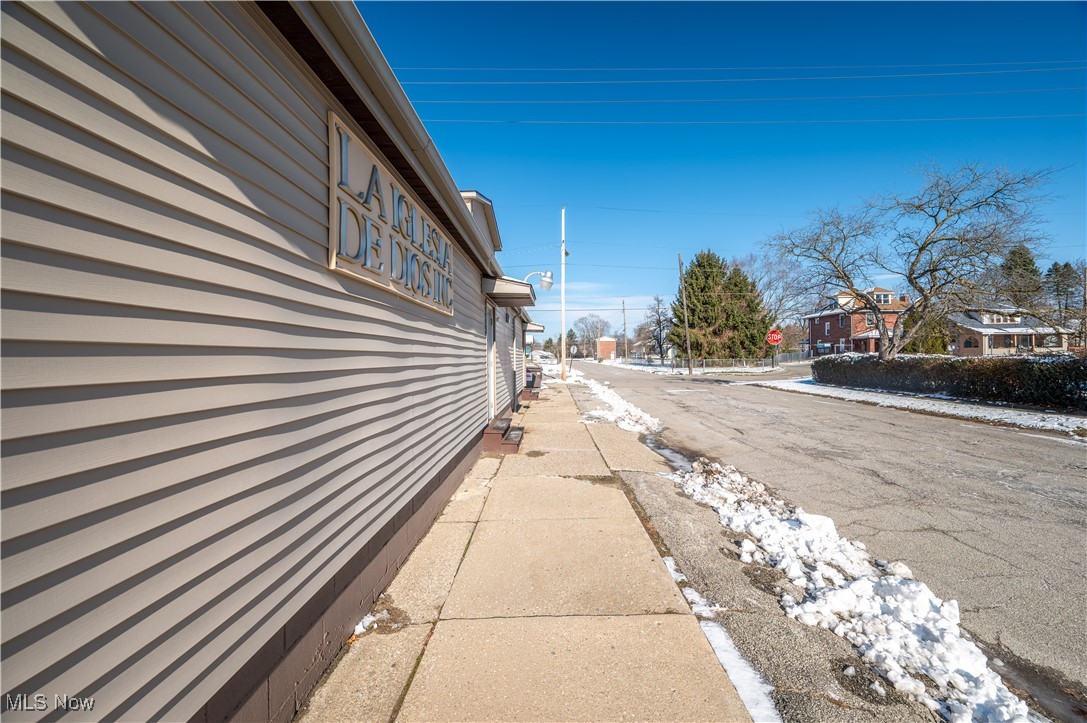 1585 Himrod Avenue Youngstown OH 44506