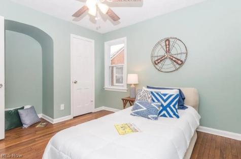 3528 Meadowbrook Boulevard Cleveland Heights OH 44118