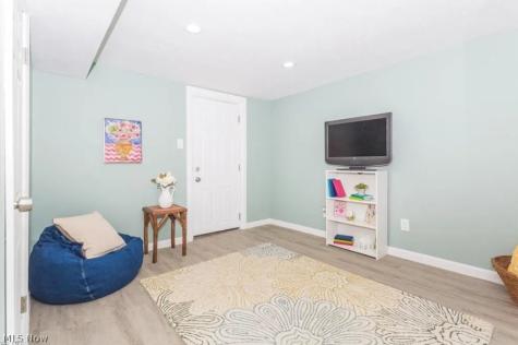 3528 Meadowbrook Boulevard Cleveland Heights OH 44118