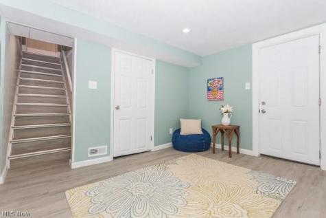 3528 Meadowbrook Boulevard Cleveland Heights OH 44118