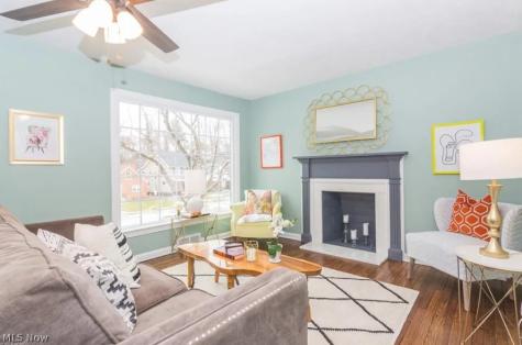 3528 Meadowbrook Boulevard Cleveland Heights OH 44118