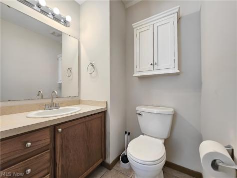 1184 Hayes Avenue Eastlake OH 44094