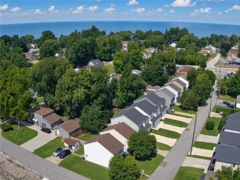 1184 Hayes Avenue Eastlake OH 44094
