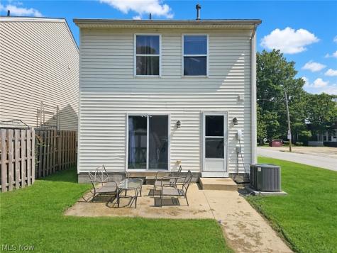 1184 Hayes Avenue Eastlake OH 44094