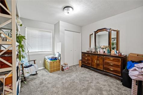 2664 Biscayne Drive Akron OH 44319