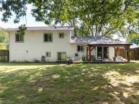 2664 Biscayne Drive Akron OH 44319