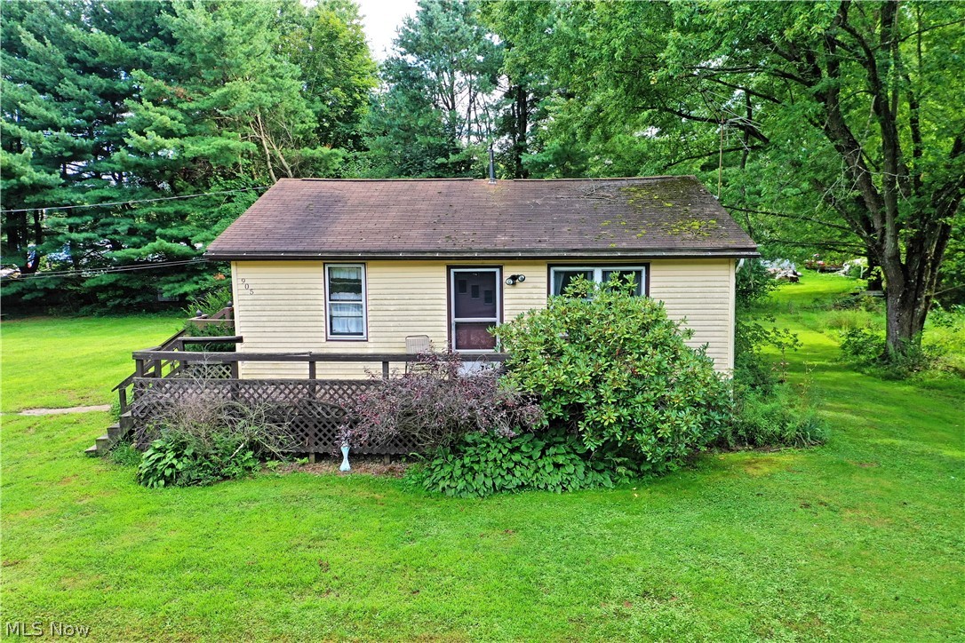 905 Owsley Street Masury OH 44438