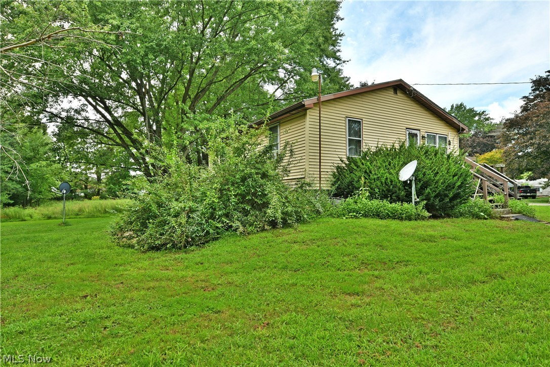 905 Owsley Street Masury OH 44438