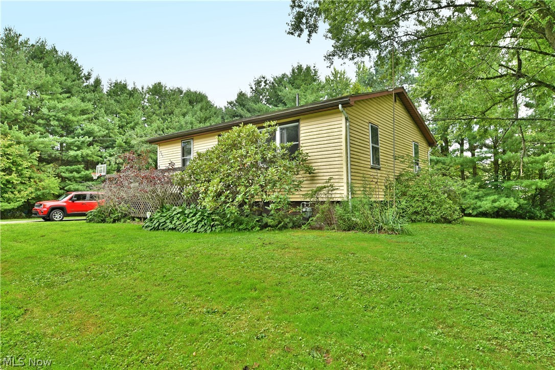 905 Owsley Street Masury OH 44438