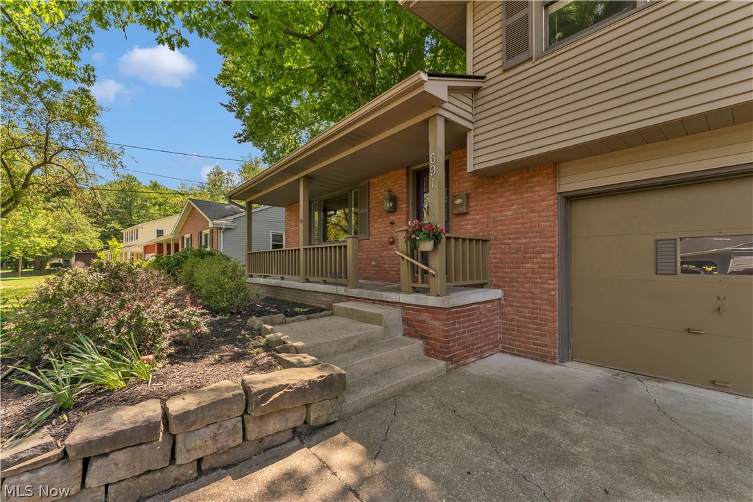 691 Oakridge Drive Boardman OH 44512
