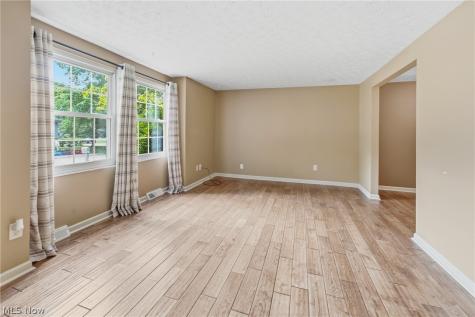1717 Nutmeg Circle NE Massillon OH 44646