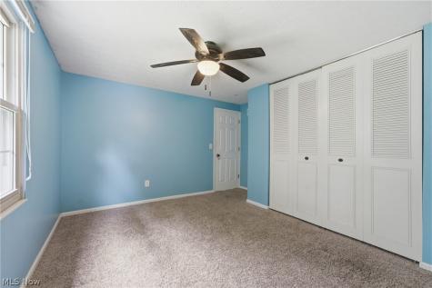 1717 Nutmeg Circle NE Massillon OH 44646