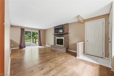 1717 Nutmeg Circle NE Massillon OH 44646