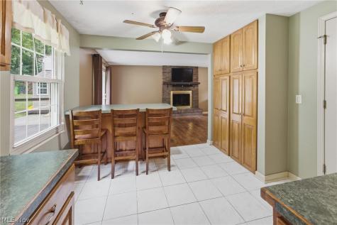 1717 Nutmeg Circle NE Massillon OH 44646