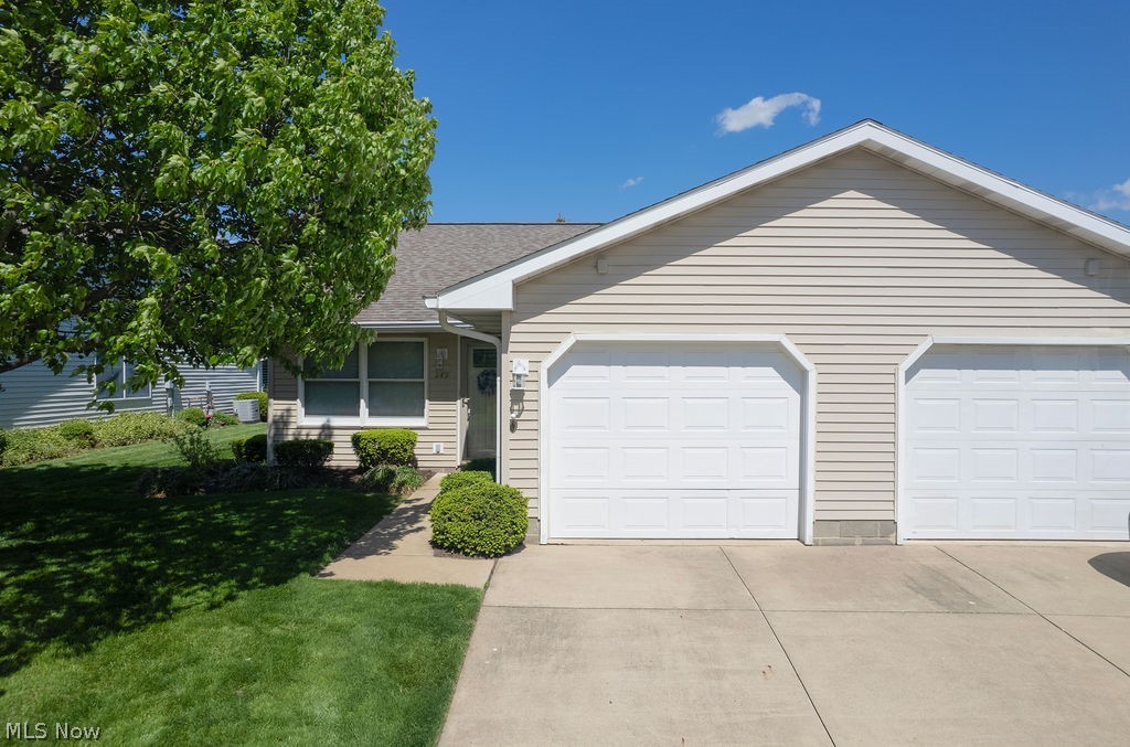 249 W Heatherwood Drive Barberton OH 44203