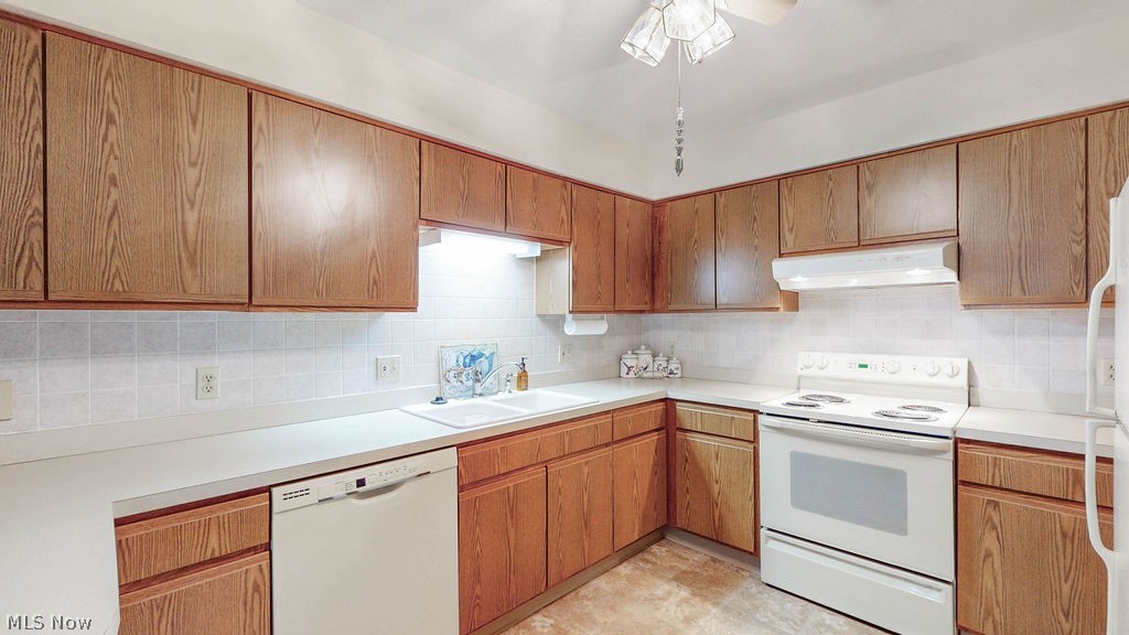 249 W Heatherwood Drive Barberton OH 44203