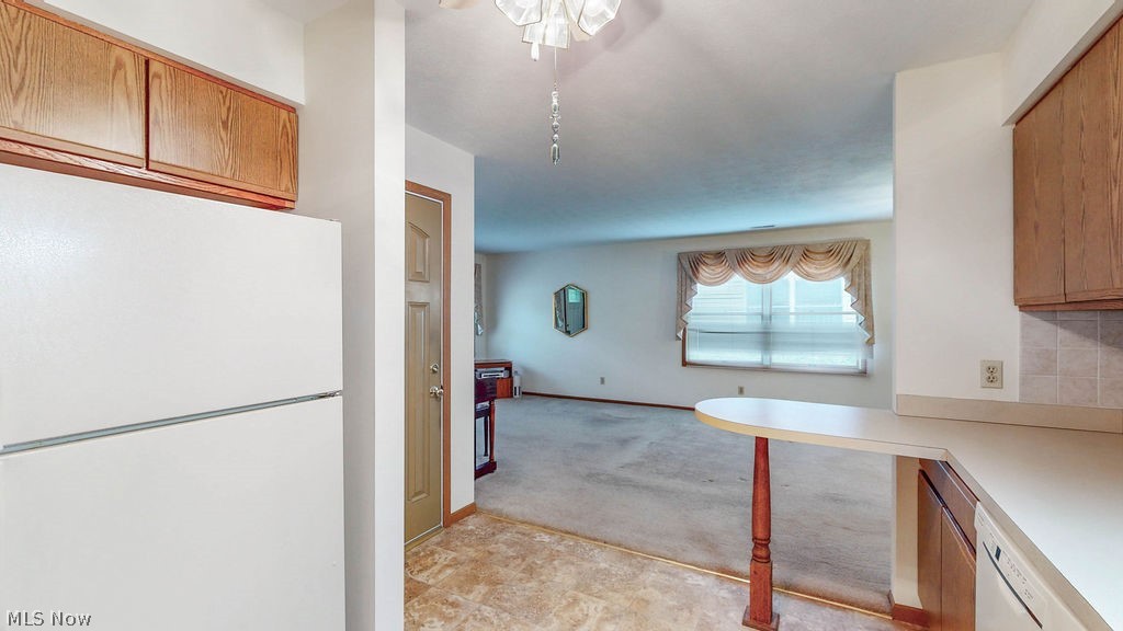 249 W Heatherwood Drive Barberton OH 44203