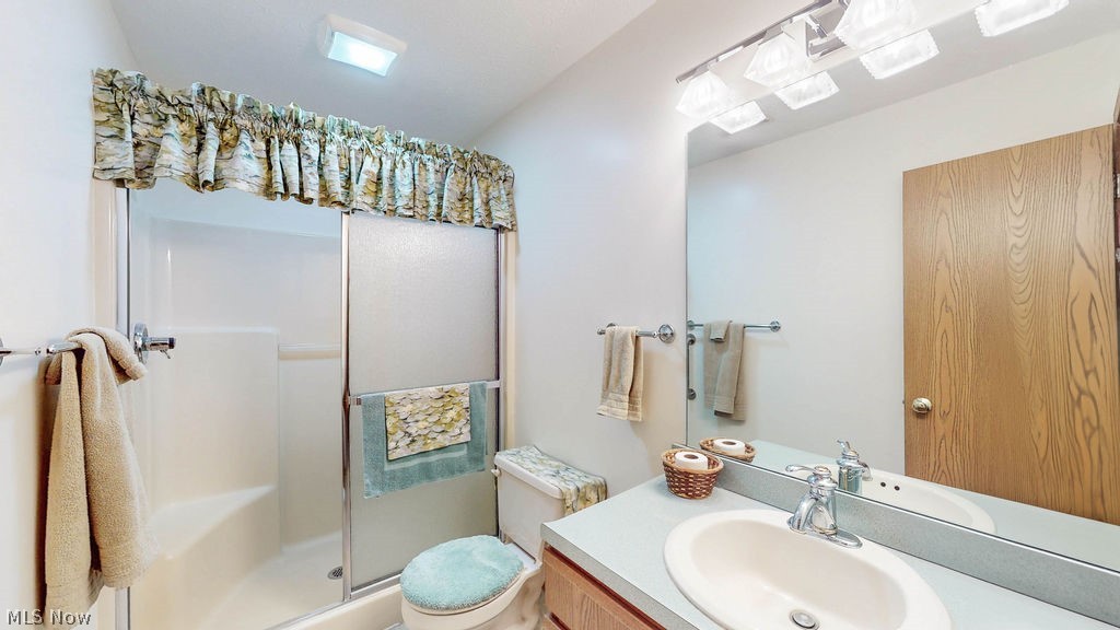 249 W Heatherwood Drive Barberton OH 44203