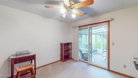 249 W Heatherwood Drive Barberton OH 44203