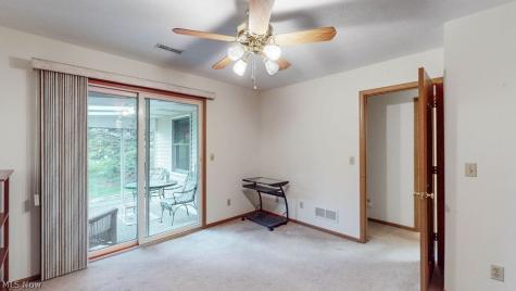 249 W Heatherwood Drive Barberton OH 44203