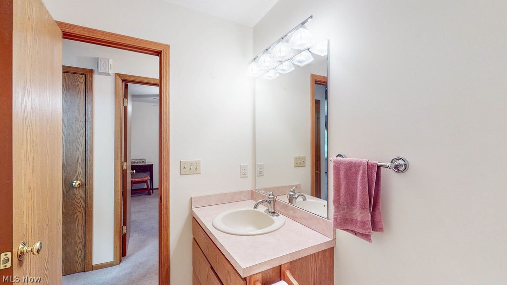 249 W Heatherwood Drive Barberton OH 44203