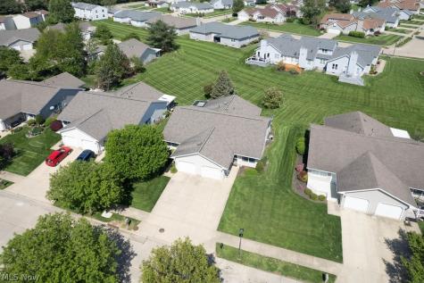 249 W Heatherwood Drive Barberton OH 44203