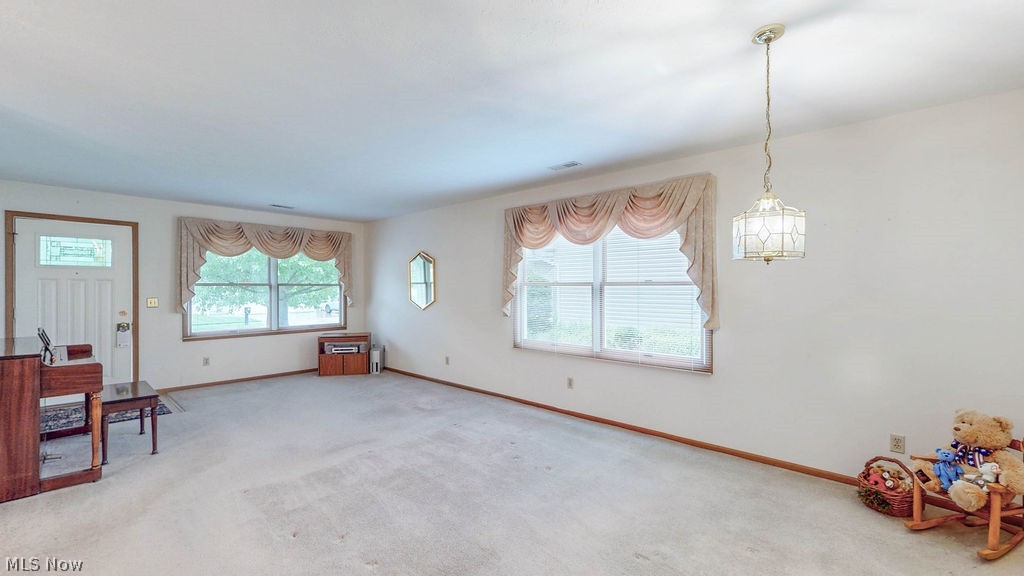 249 W Heatherwood Drive Barberton OH 44203