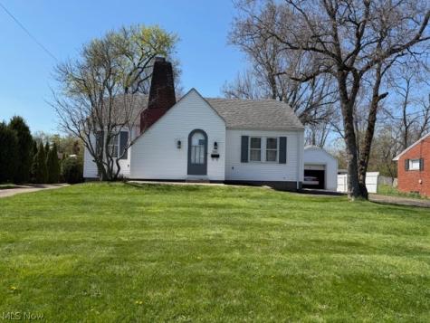 1821 Whipple Avenue NW Canton OH 44708