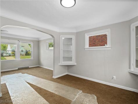 5231 Philip Avenue Maple Heights OH 44137