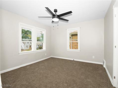 5231 Philip Avenue Maple Heights OH 44137