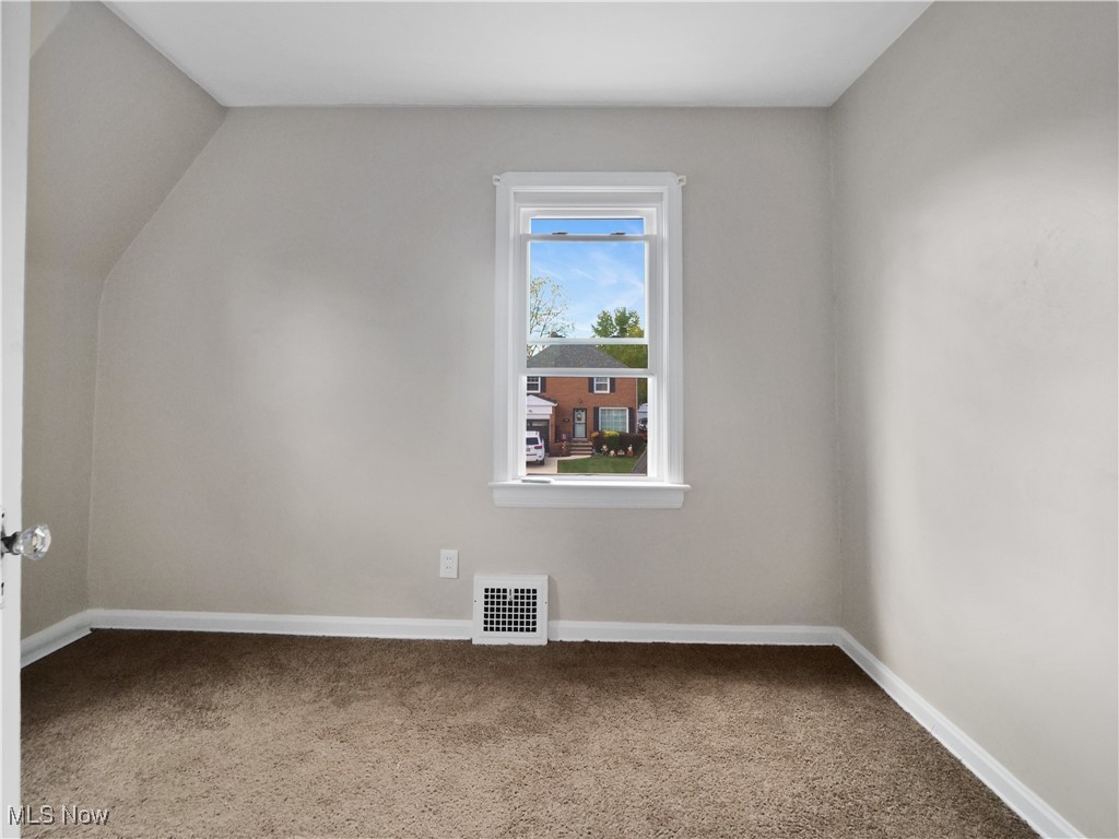 5231 Philip Avenue Maple Heights OH 44137