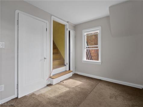 5231 Philip Avenue Maple Heights OH 44137