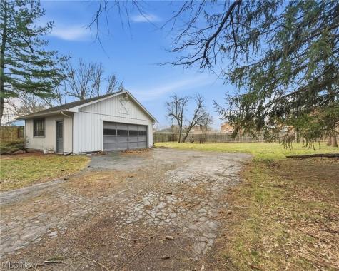 322 Shields Road Youngstown OH 44512