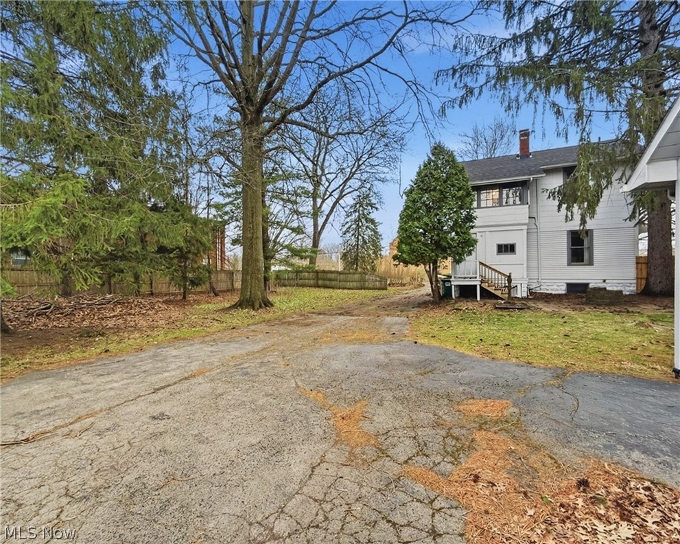 322 Shields Road Youngstown OH 44512