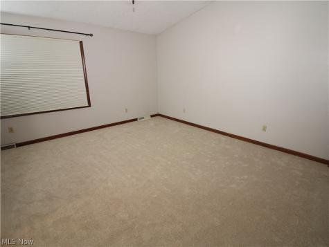 138 Loyola Drive Elyria OH 44035