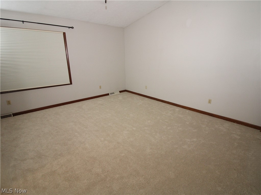 138 Loyola Drive Elyria OH 44035