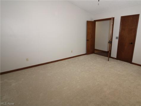 138 Loyola Drive Elyria OH 44035