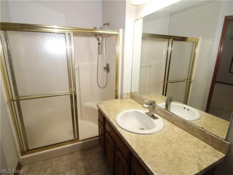138 Loyola Drive Elyria OH 44035
