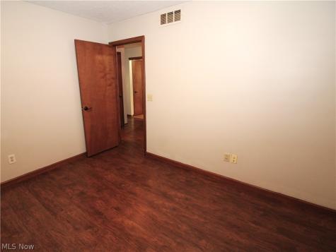 138 Loyola Drive Elyria OH 44035