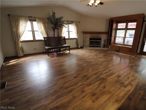 138 Loyola Drive Elyria OH 44035