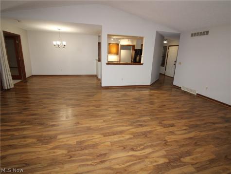138 Loyola Drive Elyria OH 44035