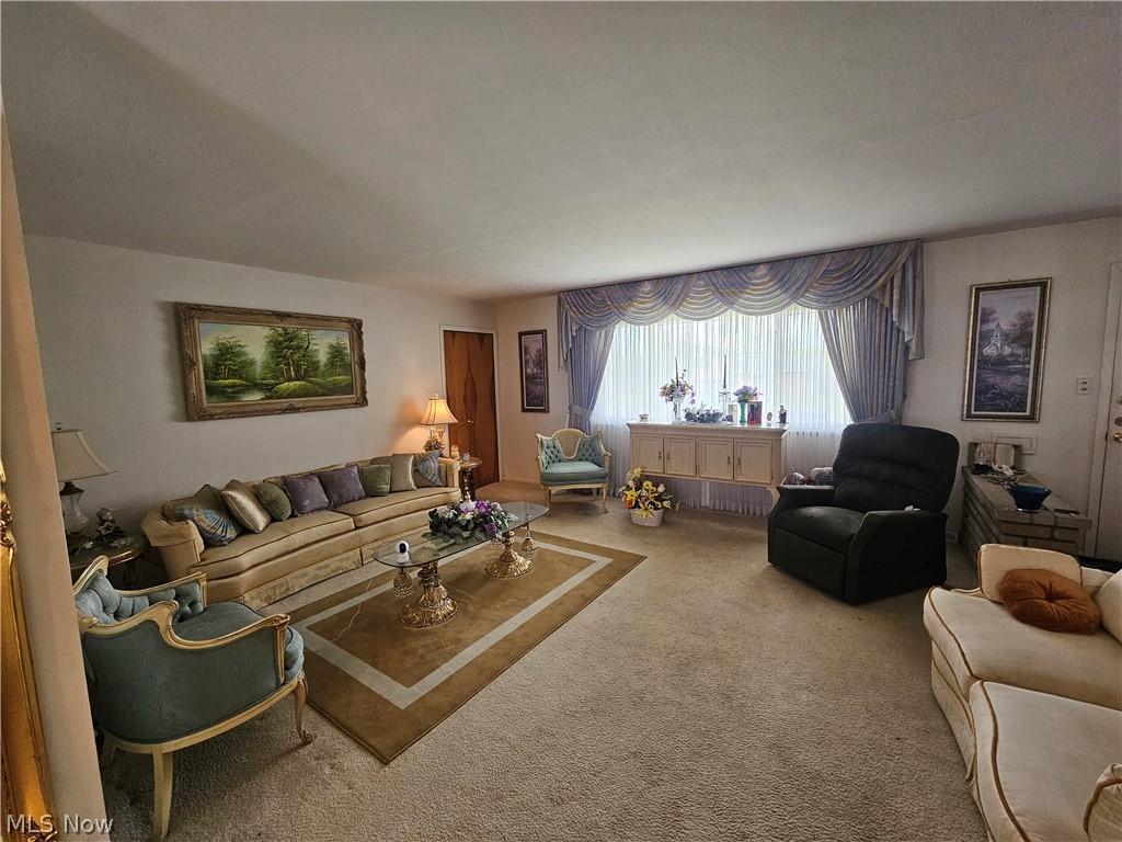 5427 Mardale Avenue Bedford OH 44146